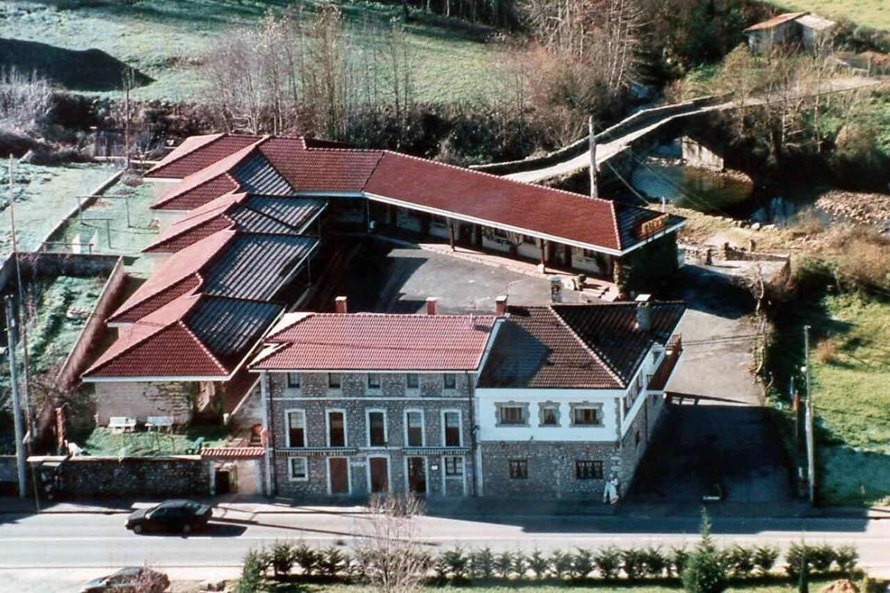 Hotel Rural "La Ruta De Cabrales" Mestas De Con Kültér fotó