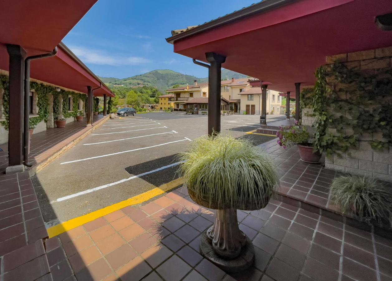 Hotel Rural "La Ruta De Cabrales" Mestas De Con Kültér fotó