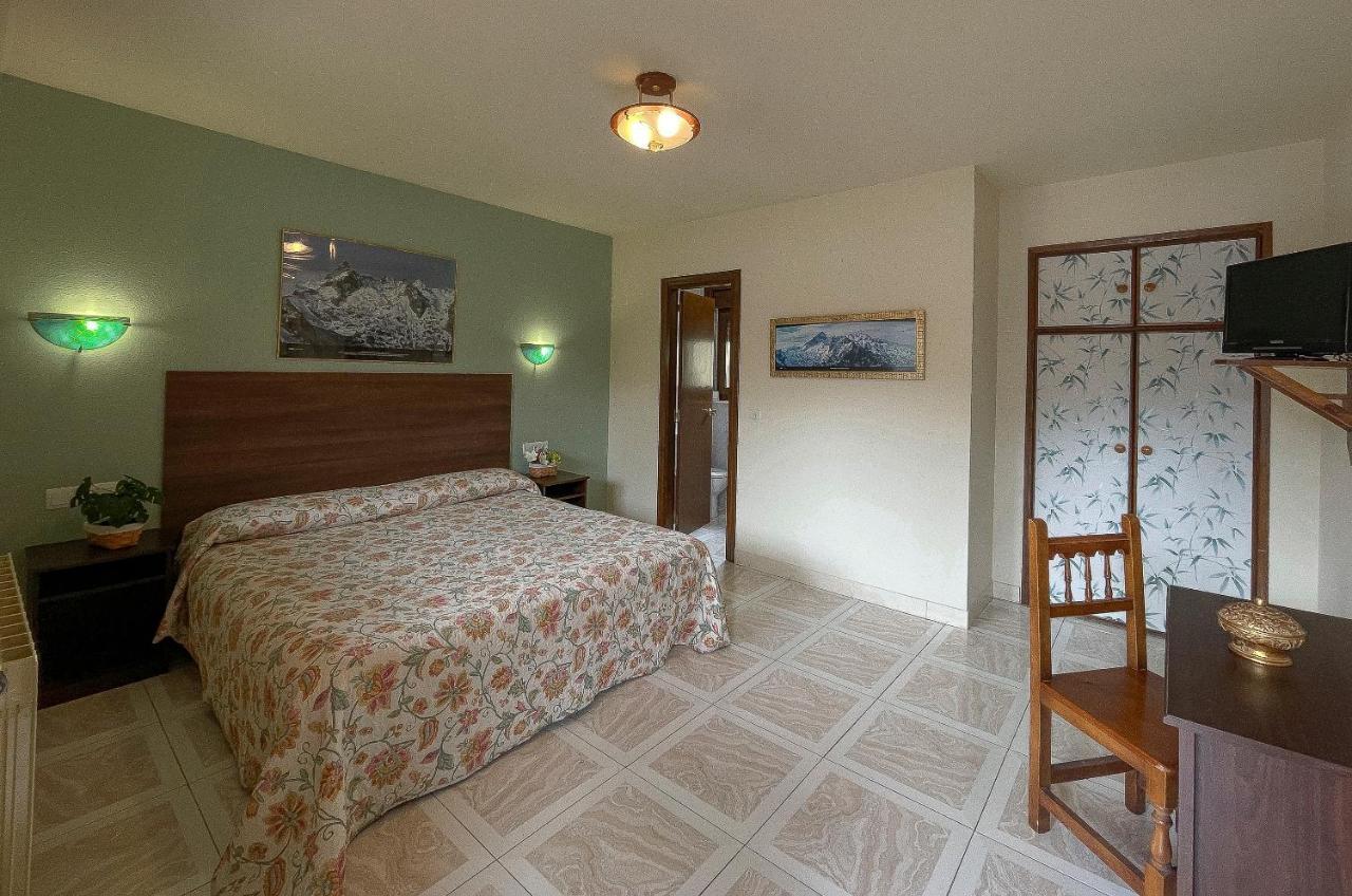 Hotel Rural "La Ruta De Cabrales" Mestas De Con Kültér fotó