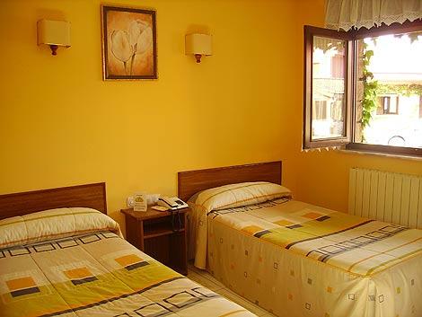 Hotel Rural "La Ruta De Cabrales" Mestas De Con Kültér fotó